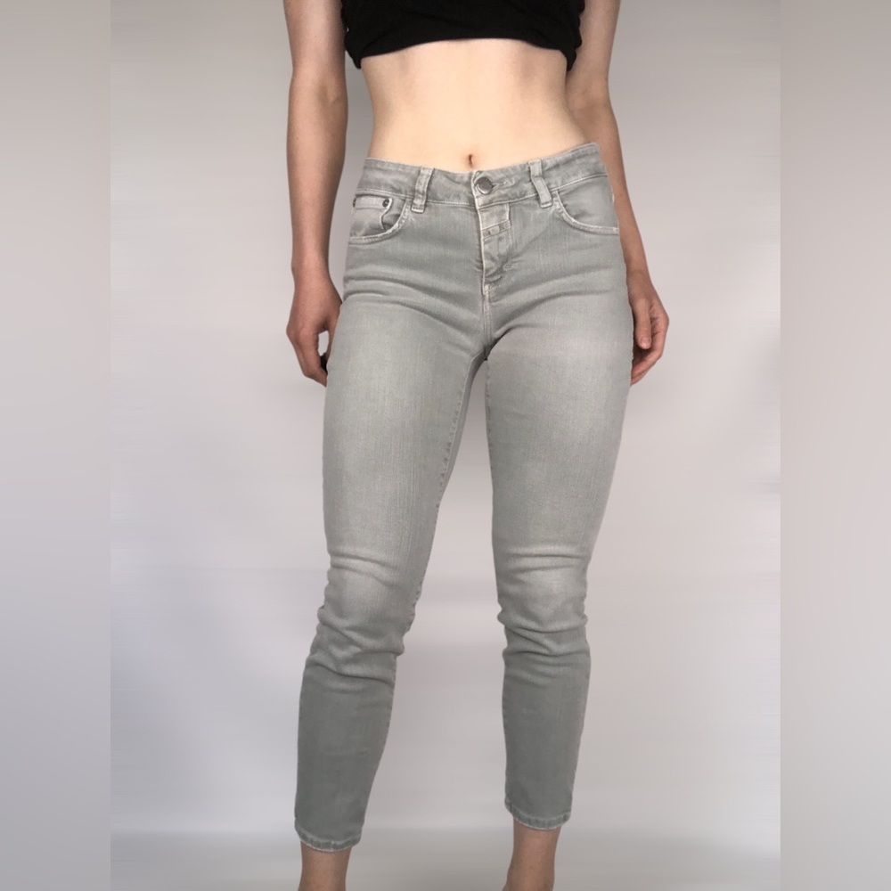 Closed‎ Baker Narrow Jeans in Grey Size 28